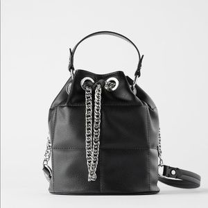 padded bucket bag